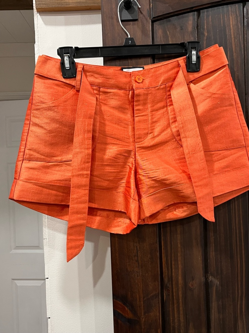 by SMTH New York 100% Silk Belted Shorts – Women’s Size 4